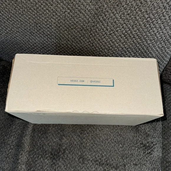 NEW pair of VESSI Soho Sneakers Size 13 Men’s - Picture 8 of 10